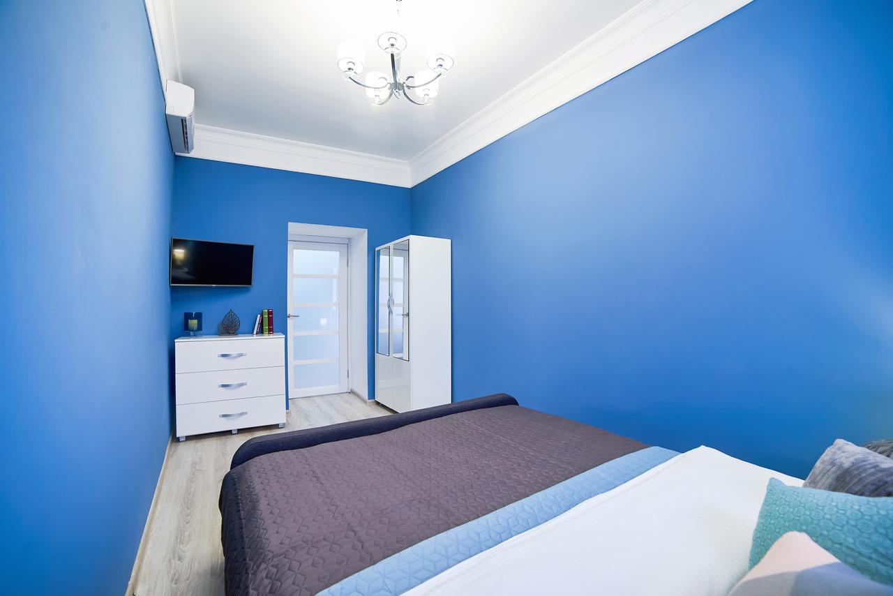 Romantic Apartment In The Сity Сenter Lviv Ngoại thất bức ảnh